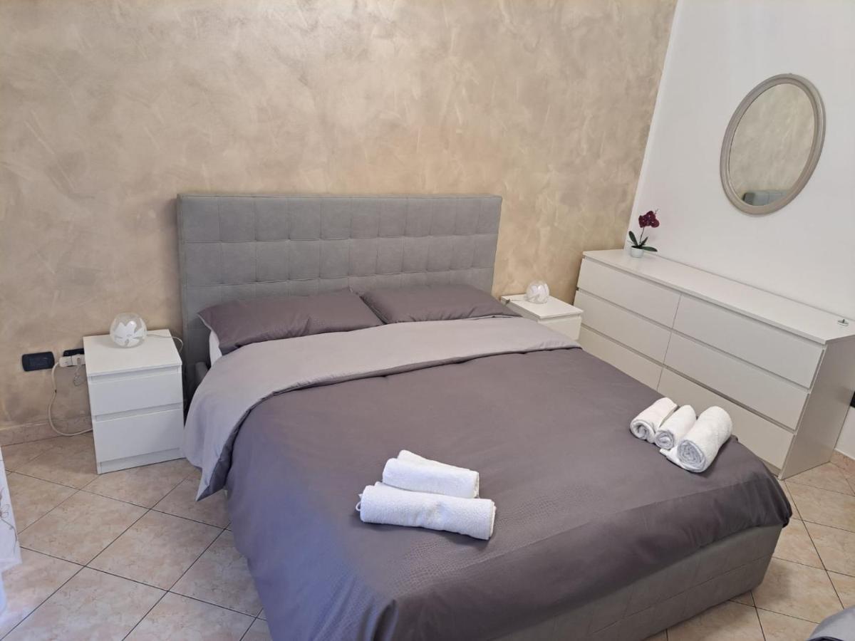 Metro-massaua Apartamento *